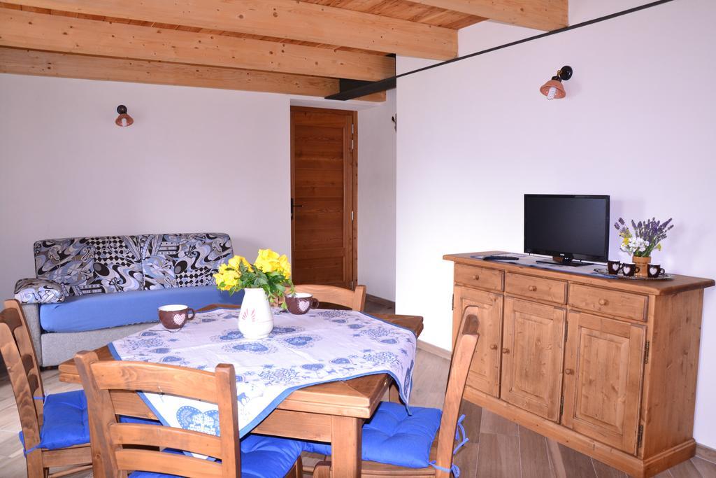Lo Coppa Fen Apartman Aosta Szoba fotó